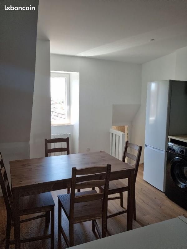 Appartement 2 pièces 33 m² · à La Charité-sur-Loire · 33 m² · 371 €/mois