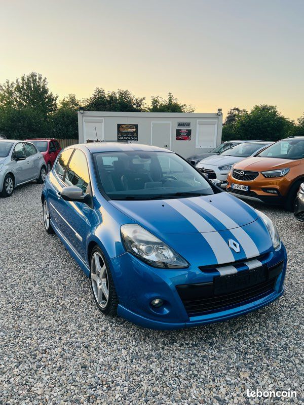 Clio 3 GT (image 1)