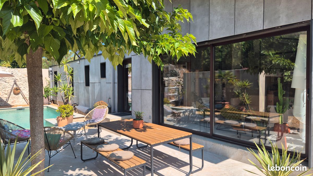 Maison 3 pièces 115 m² · à Nîmes · 115 m² · 1 850 €