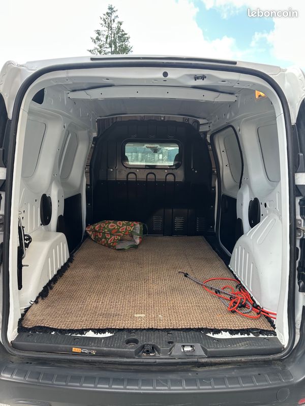 RENAULT KANGOO EXPRESS 1.5 BLUEDCI 95CH CONFORt (image 20)