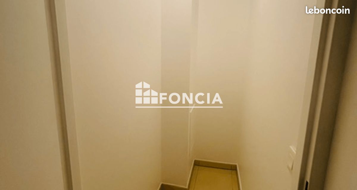 Apartment (image 4)