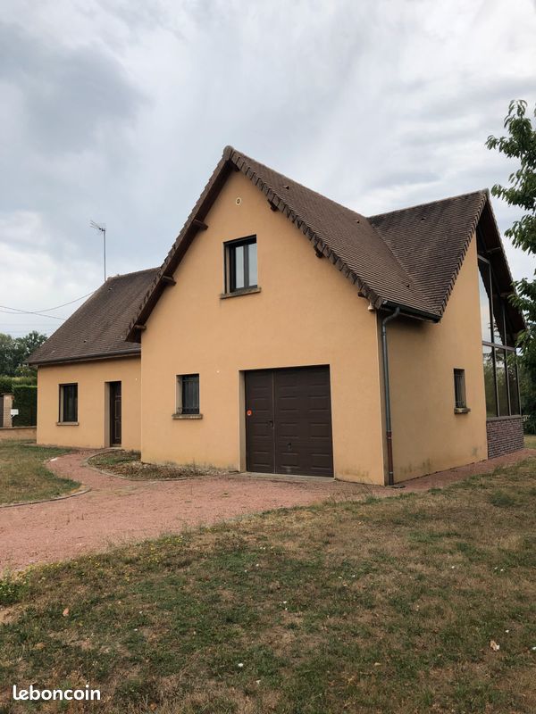 Maison 5 pièces 110 m² · à Volesvres · 110 m² · 940 €