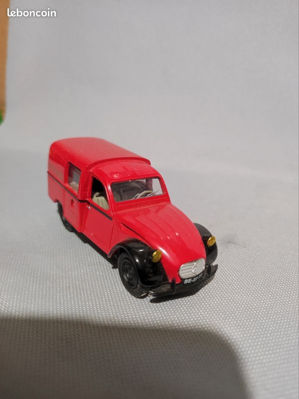 Jouet Tôle Rare Citroën 2CV Fourgonnette Rouge 1951 - Conduite à Droite 1/12