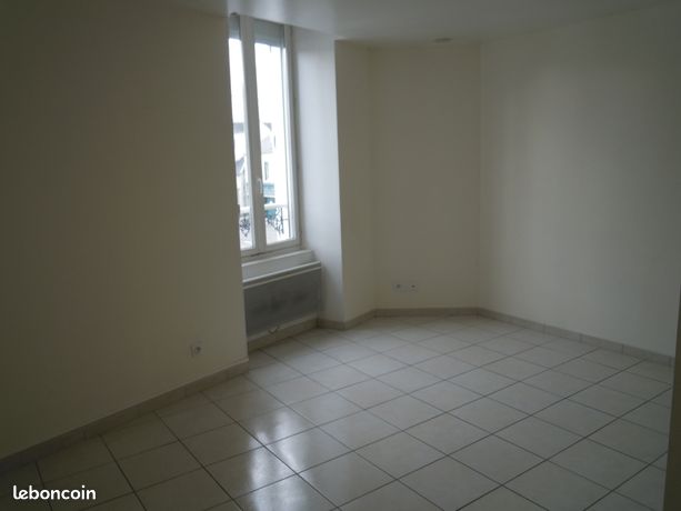Location d'appartement F3 à SAINT FLORENT SUR CHER