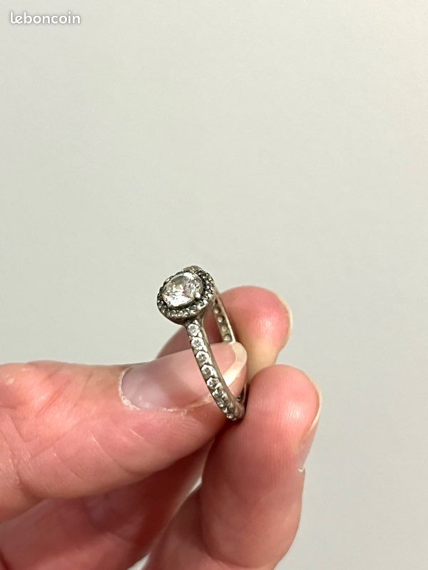 Métal Doré Bague Halo Scintillant Carré Pandora Pandora Bague