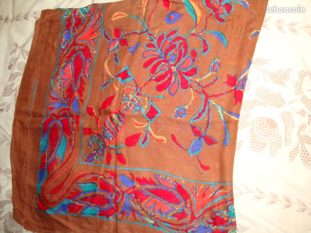 Grand Foulard carré (image 1)