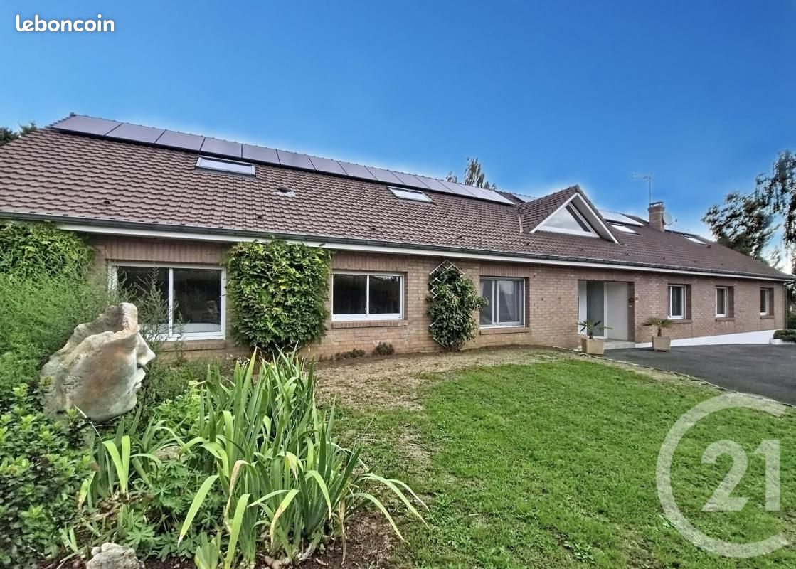 Maison 14 pièces 380 m² · à Neuville-Saint-Rémy · 380 m² · 499 000 €