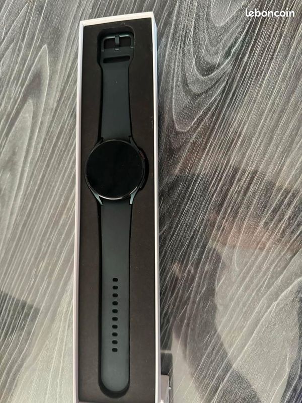 Samsung galaxie watch4 (image 2)