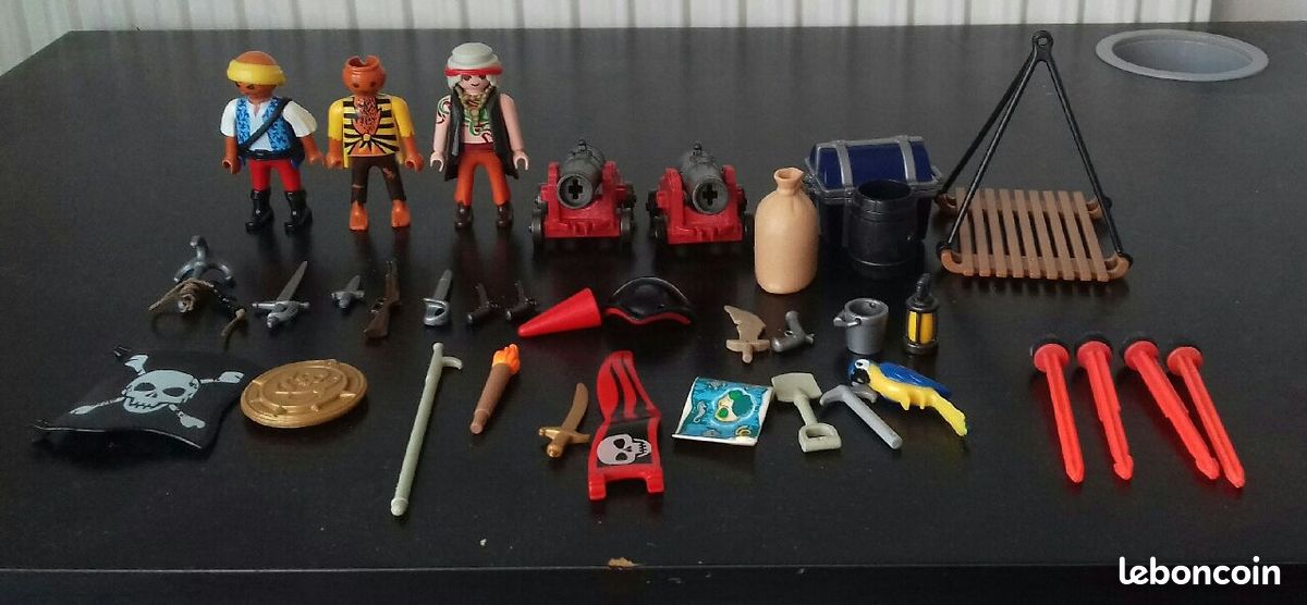 Bateau pirates Playmobil (image 2)