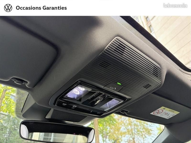 Volkswagen T-Roc 1.5 eTSI 150ch R-Line DSG7 (image 32)