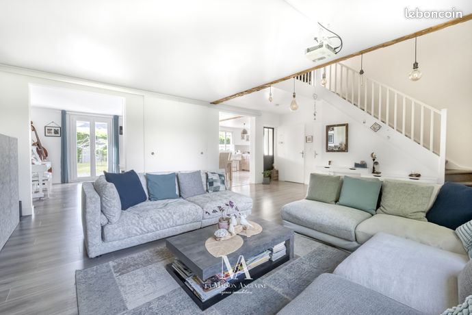 Maison 7 pièces 163 m² — 2