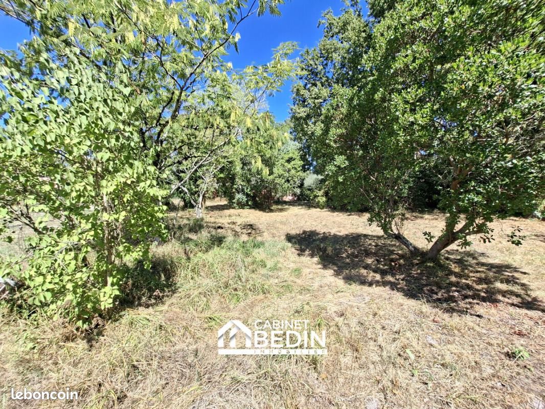 Terrain 924 m² · à Fargues · 86 400 €