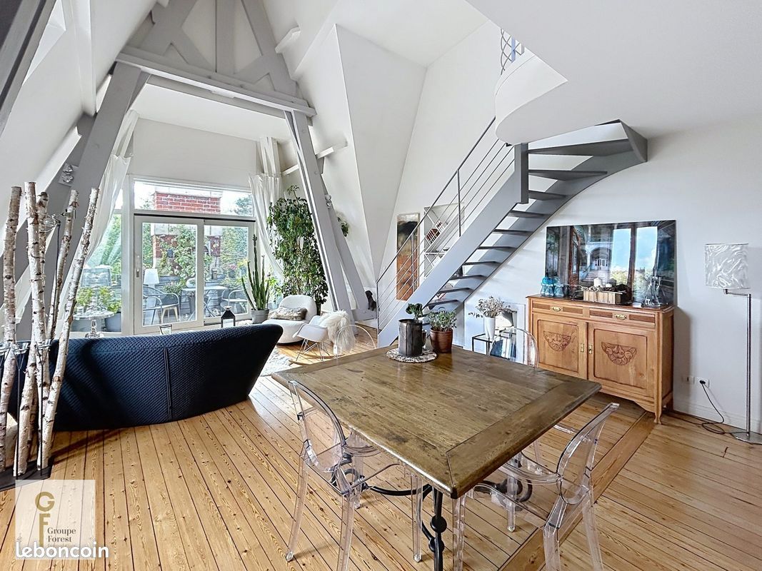 Appartement 4 pièces 122 m² · à Croix · 122 m² · 499 000 €