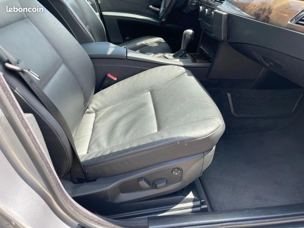 Bmw Serie 5 E60 540i V8 306ch 4.0L Pack Luxe TBE / TOE / PDC / GPS / 540 i ( 545i 550i 545 550 ) (image 23)