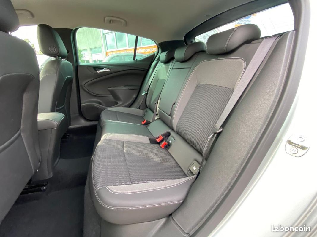 OPEL ASTRA 1.2i Turbo FAP - 145 - Elegance - Gps + Radar Avant et Arrière + Pack Hiver (image 6)