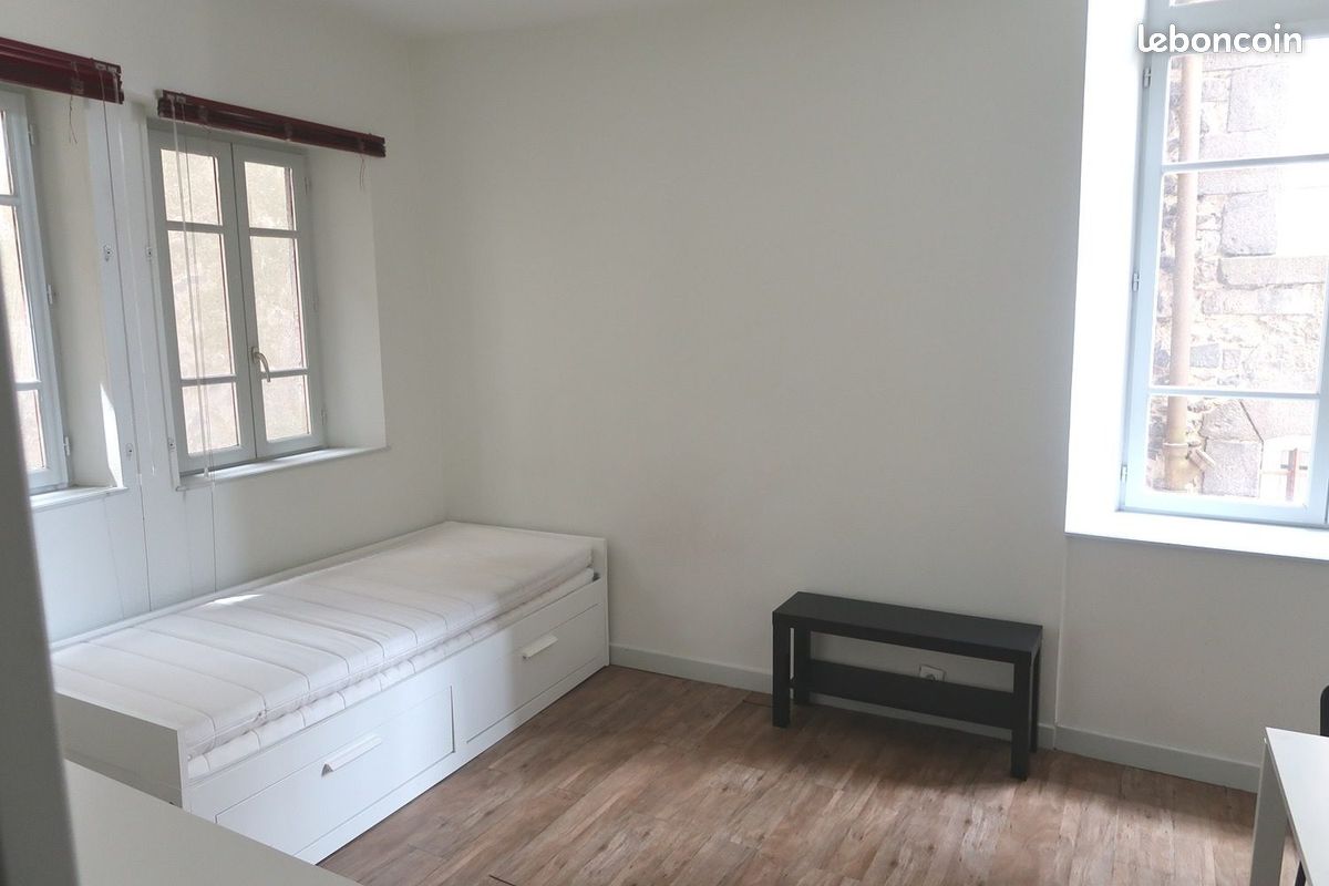 Appartement 1 pièce 16 m² · à Clermont-Ferrand · 16 m² · 400 €