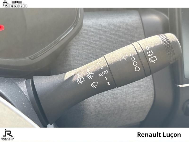 Renault Clio 1.5 dCi 100ch Evolution - 25 (image 20)