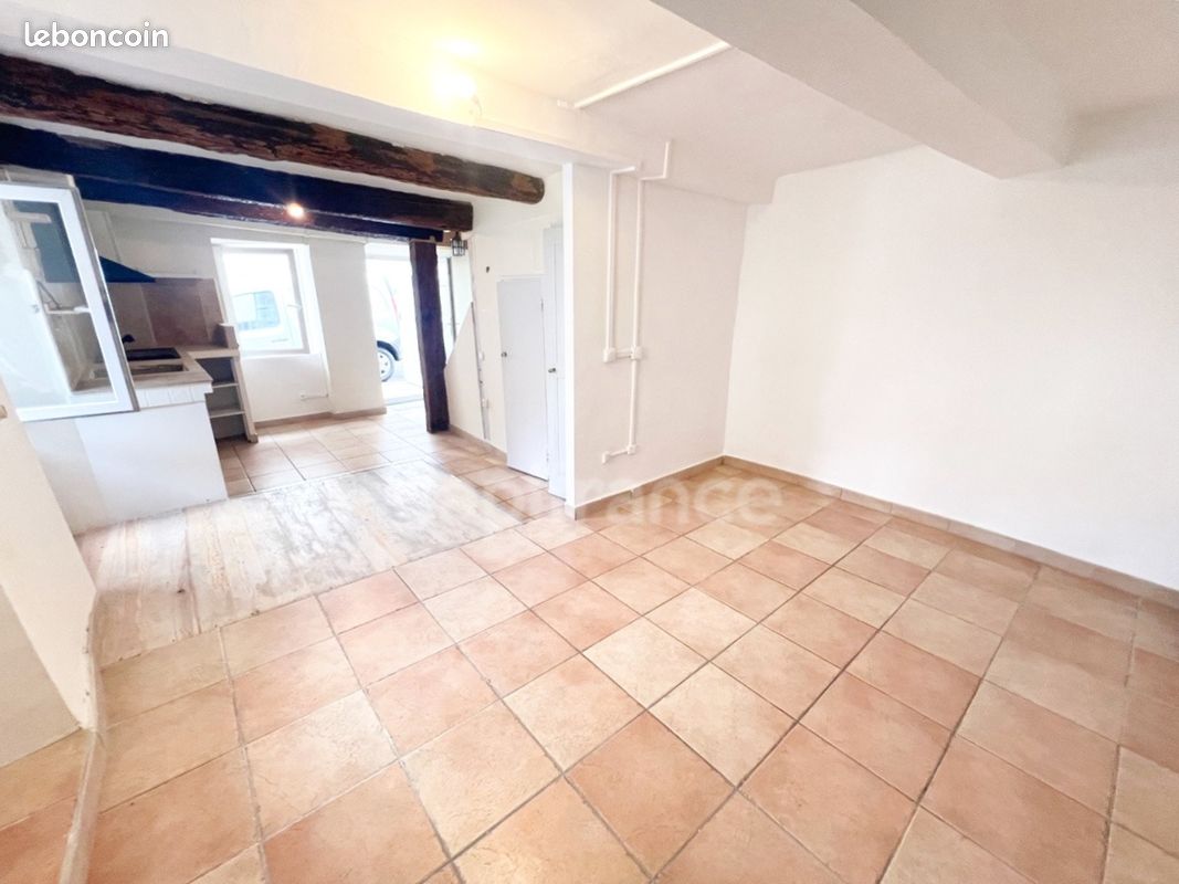 Maison 3 pièces 46 m² · à Revest-du-Bion · 46 m² · 95 000 €