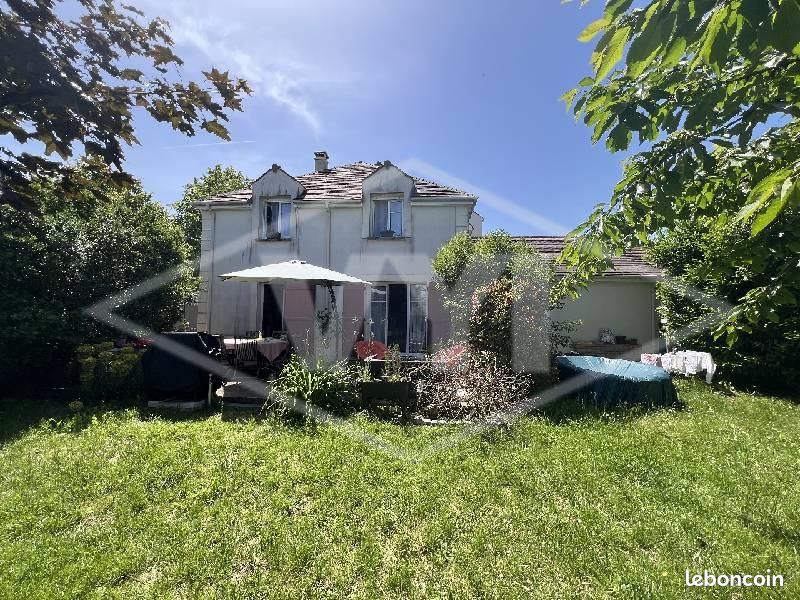 Maison 5 pièces 78 m² · à Combs-la-Ville · 78 m² · 285 000 €