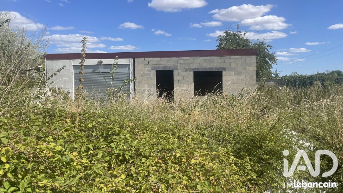 Terrain 918 m² · à Auneuil · 918 m² · 75 000 €