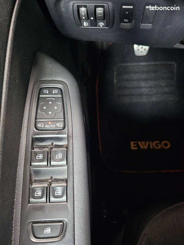 RENAULT CAPTUR 120 ENERGY INTENs (image 25)