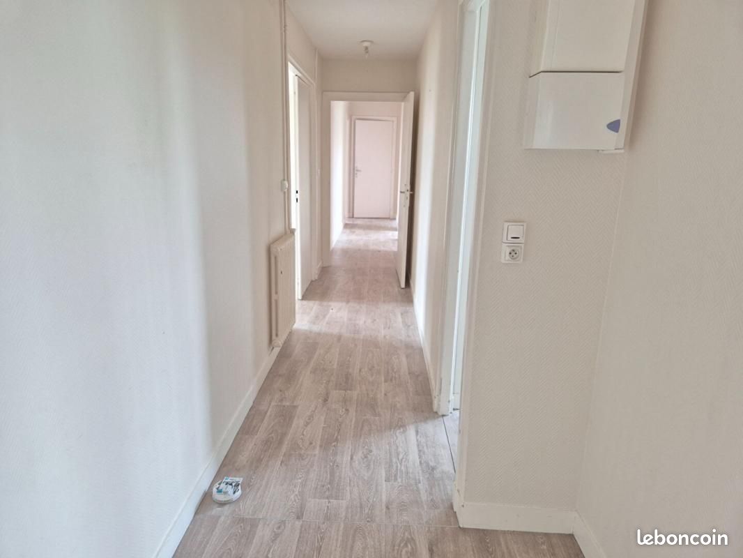 Appartement a louer saint-lo - 4 pièce(s) - 88 m2 - Surfyn