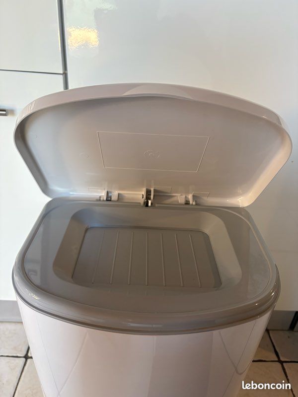 Poubelle à pédales 20l (image 3)