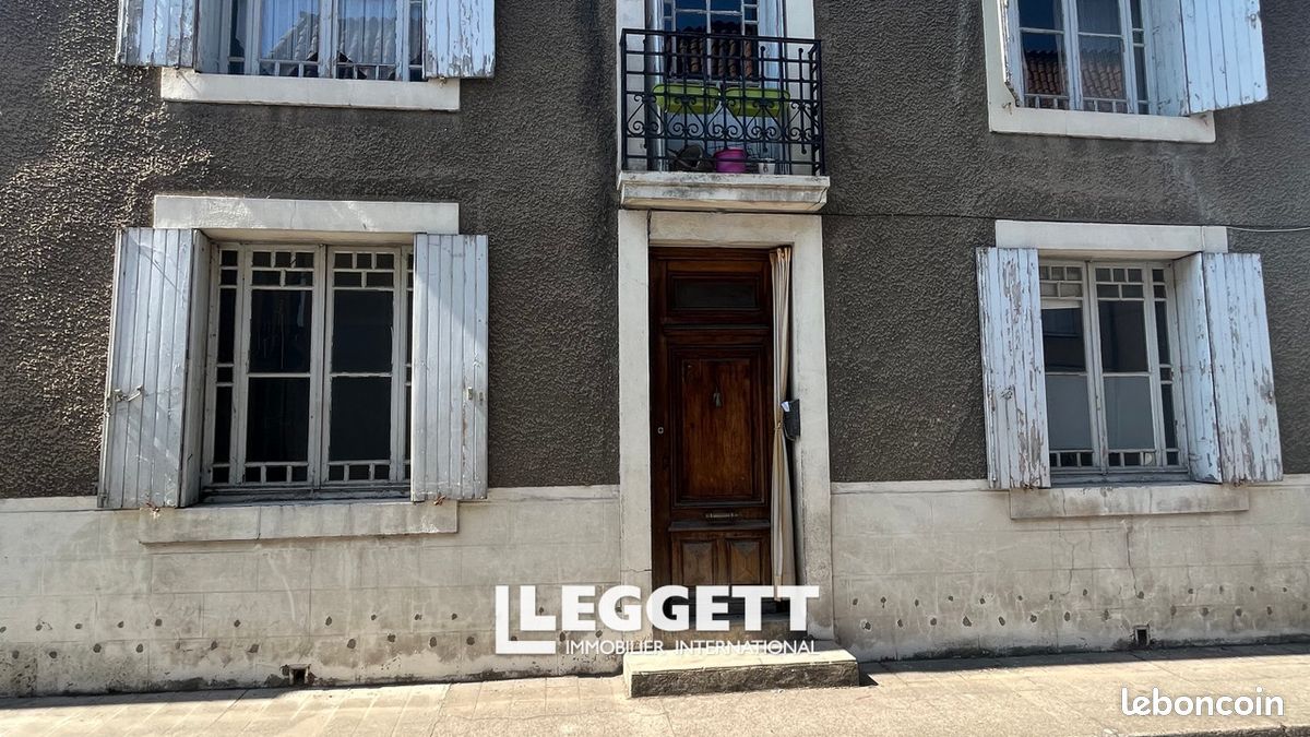 Maison 7 pièces 129 m² · à Sainte-Foy-la-Grande · 129 m² · 85 000 €