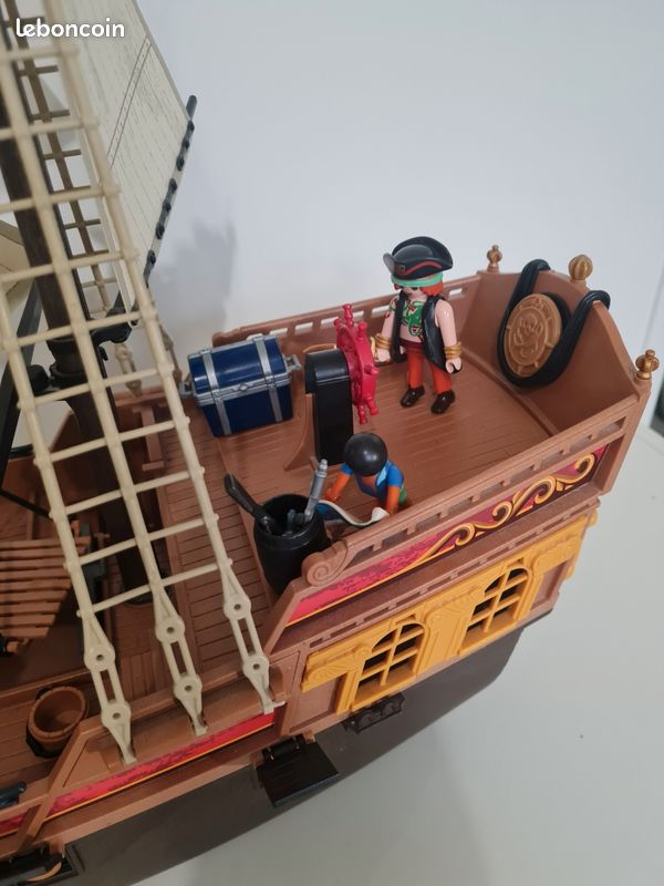 Lot PLAYMOBIL Vintage Pirates 2011 - Figurines, Bateau, Lanterne, Bon état