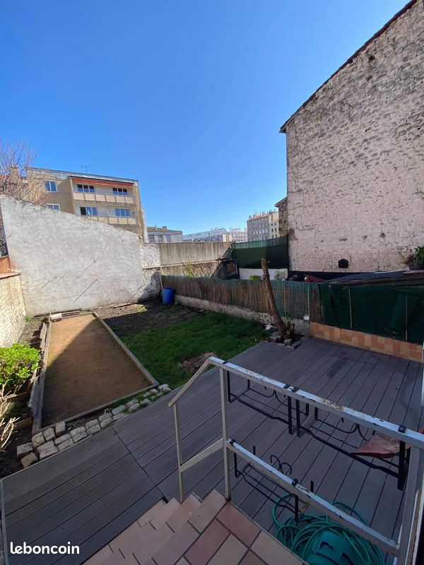 Maison 6 pièces 180 m² · à Saint-Étienne · 180 m² · 210 000 €