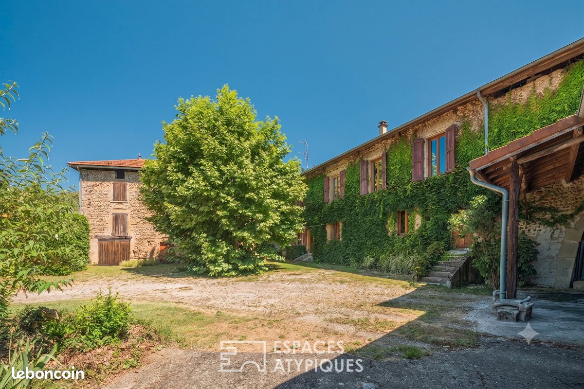 Maison 8 pièces 241 m² · à Saint-Marcellin · 241 m² · 575 000 €