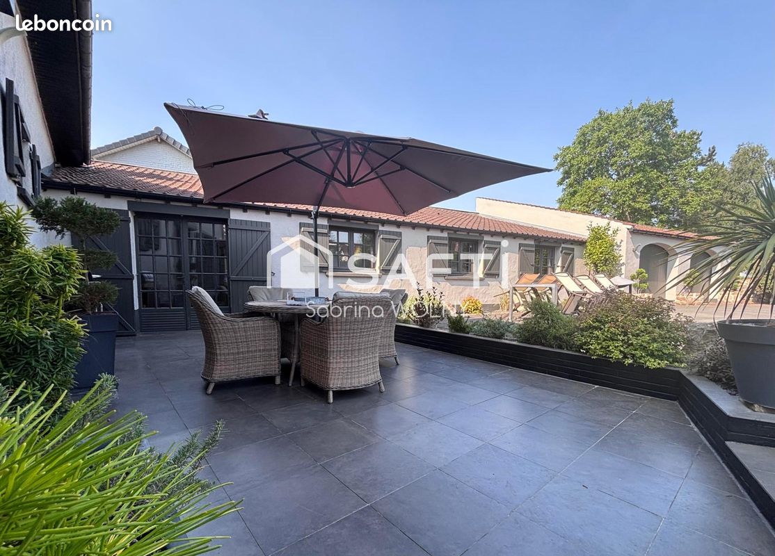 Propriété 6 pièces 230 m² (image 11)