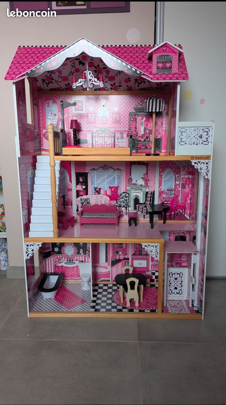 Grande Maison De Poupée En Bois 118cm - 3 Étages Avec 57 Accessoires Et Lumières LED (Version Rose)