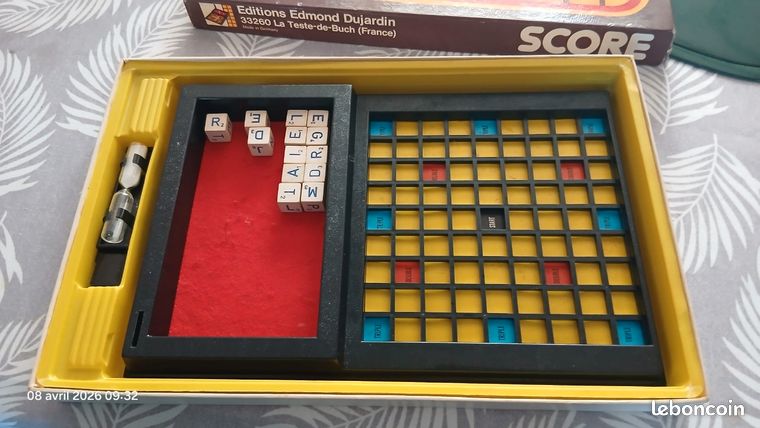JEU DE SOCIÉTÉ ancien La Clé - jeu de mots croisés - complet - Miro