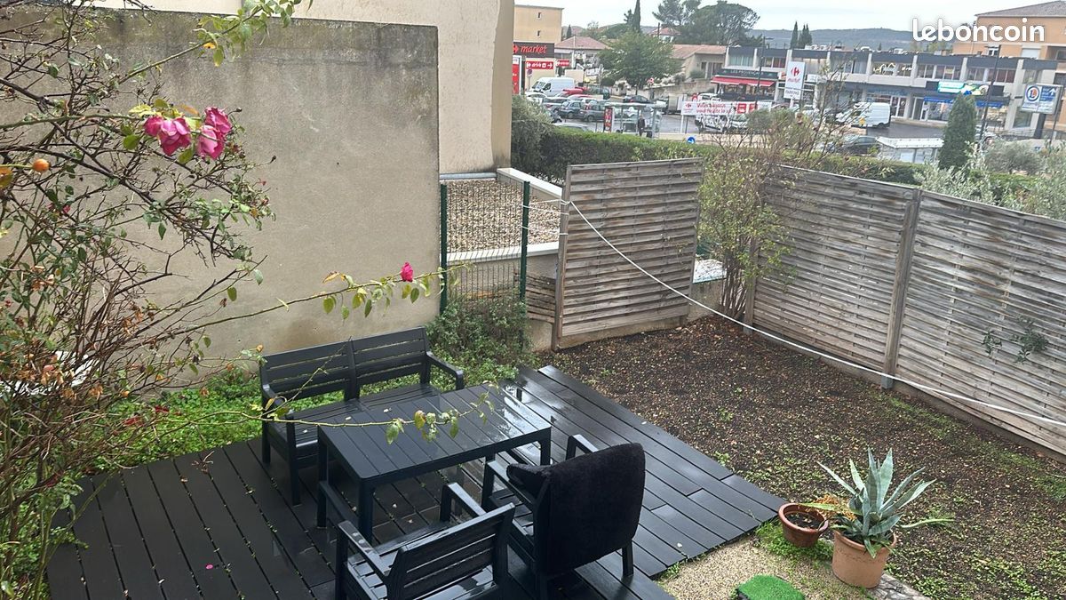 Appartement 2 pièces 47 m² · aux Angles · 47 m² · 650 €/mois