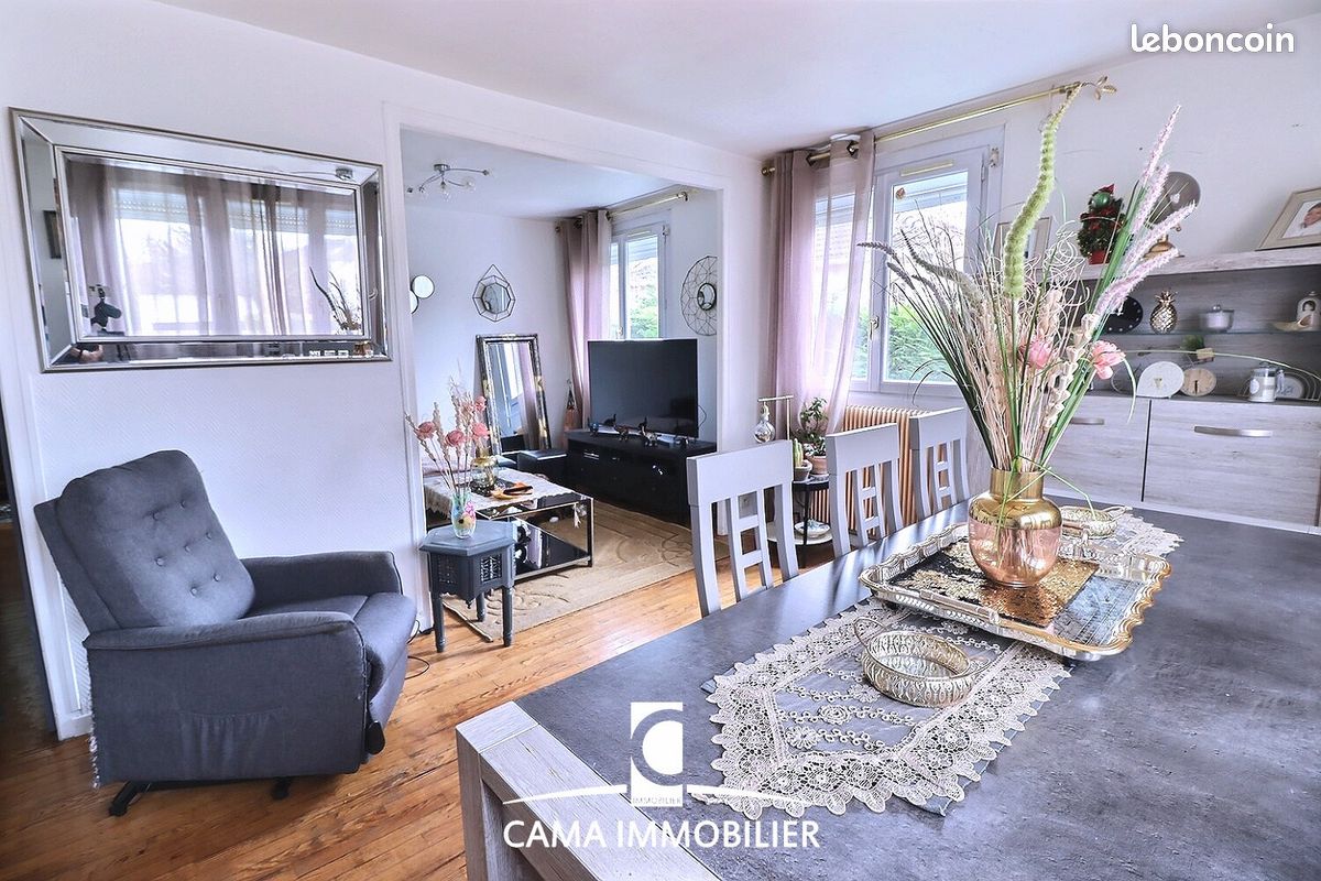 Maison 7 pièces 144 m² · à Fontenay-le-Fleury · 144 m² · 479 000 €