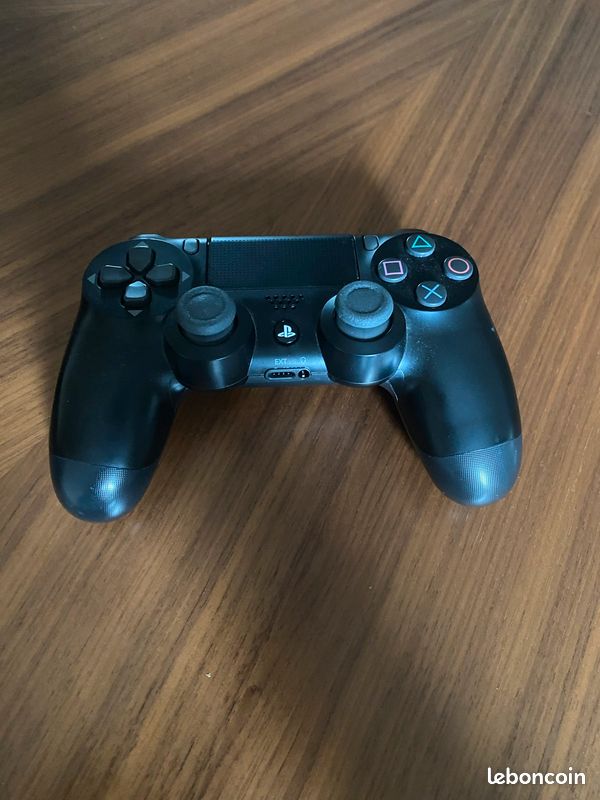 Playstation4 (image 3)