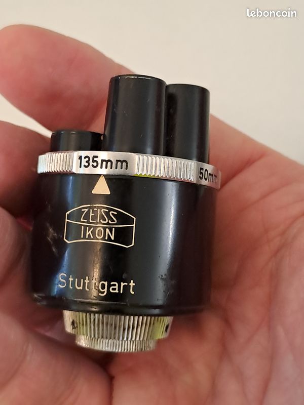 Viseur à tourelle multi-focale Zeiss Stuttgart 440. Distance en mètre