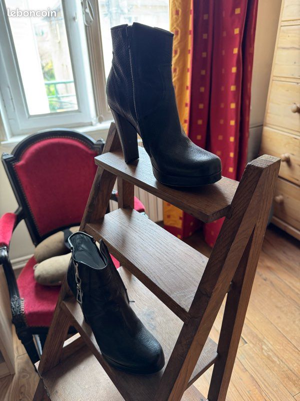 Les boots Free Lance par Lou Doillon