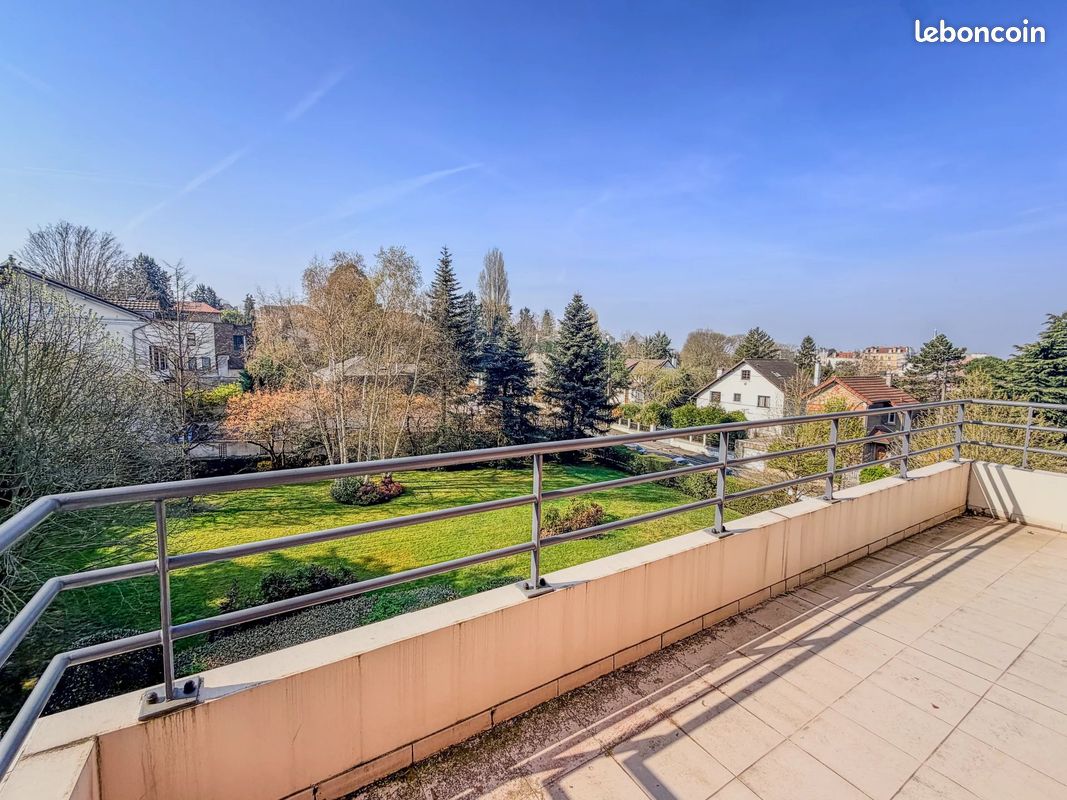 Appartement 2 pièces 49 m² · à Le Raincy · 49 m² · 239 000 €