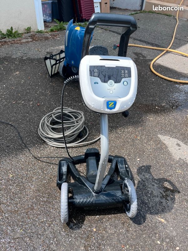 Robot de piscine Zodiac Vortex RV 5400 4WD avec chariot (image 2)