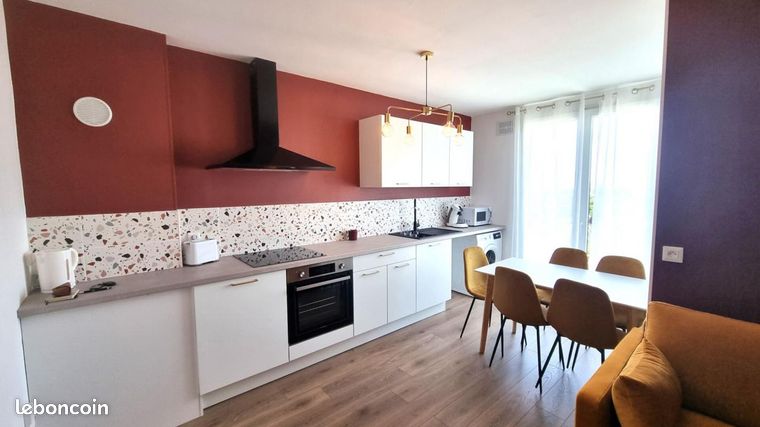 Appartement 6 pièces 9 m²
