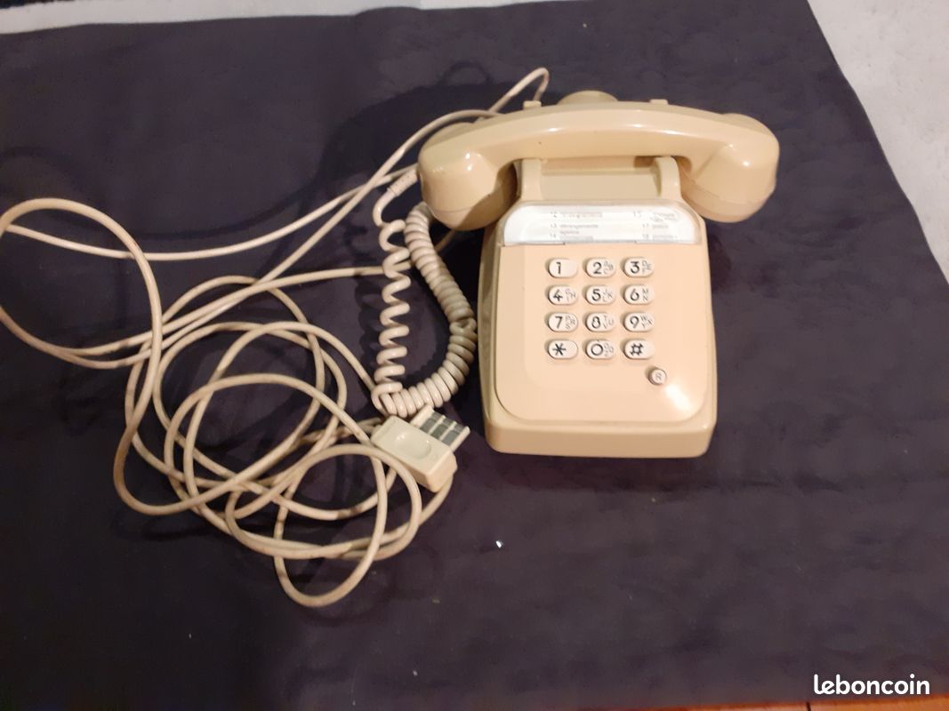 Téléphone fixe vintage (image 1)