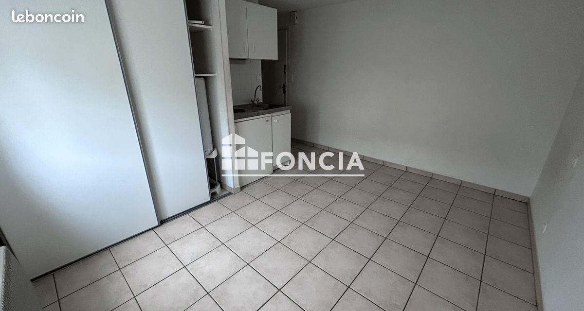 Appartement 1 pièce 16 m² · à La Roche-sur-Yon · 16 m² · 330 €/mois