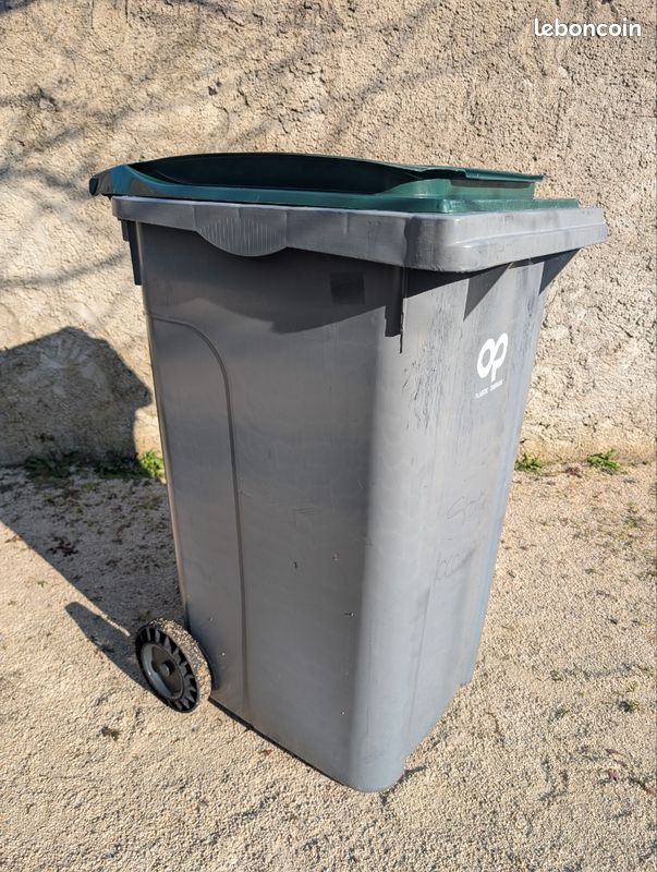 Bac roulant poubelle 240 litres Jardin Plantes