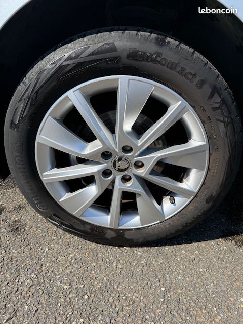 SKODA KAMIQ 1.5 TSI 150 ch DSG7 Style (image 9)