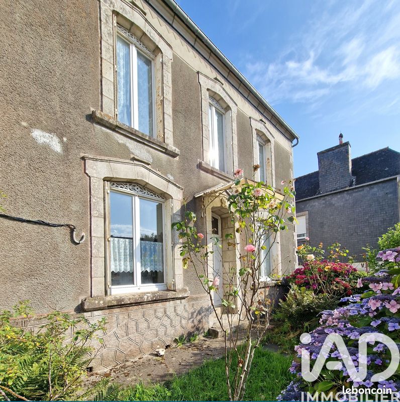 Maison 5 pièces 113 m² · à Maël-Carhaix · 113 m² · 90 000 €