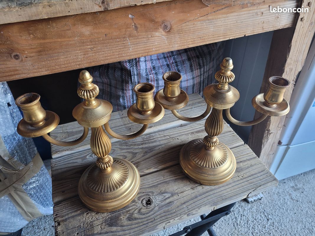 Paire de chandeliers en laiton du 19e siècle - En vente sur France