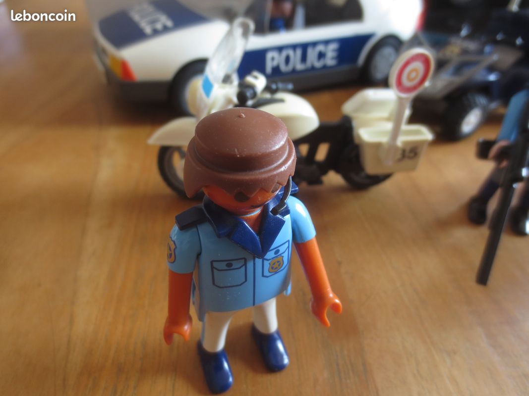 Lot PLAYMOBIL Police City Vintage - Véhicules, Moto, Quad, Hélico Et Figurines