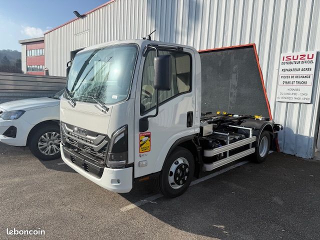 ISUZU M30 5,2l 190cv BOITE AUTO POLYBENNE 4.5T *64000 HT (image 1)